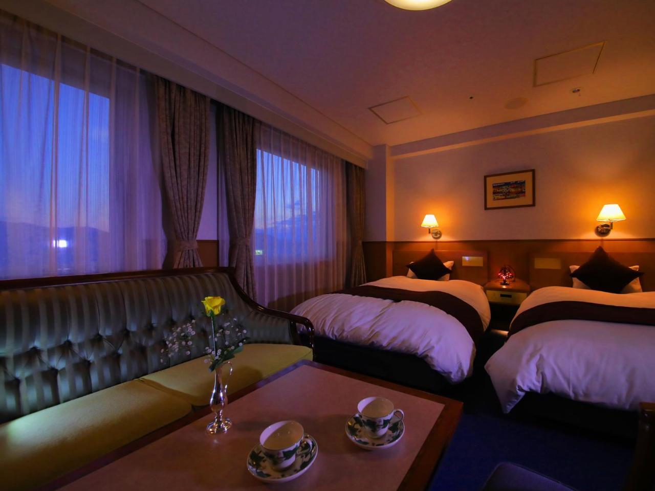 Pearl Pier Hotel