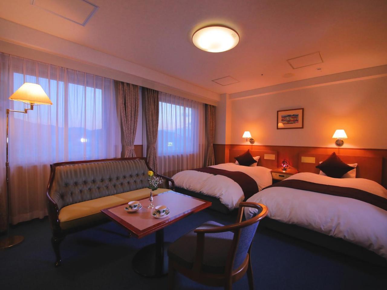 Pearl Pier 3* Ise